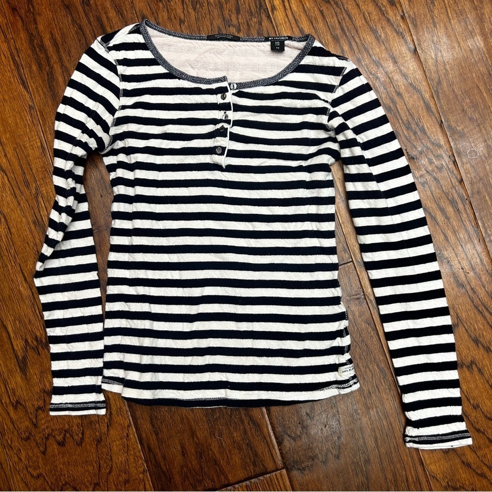 Scotch & Soda Fitted Buttoned‎ Long Sleeve Tee
